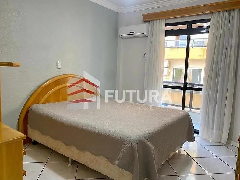 Apartamento Na Avenida De 03 Quartos La048E Bombinhas